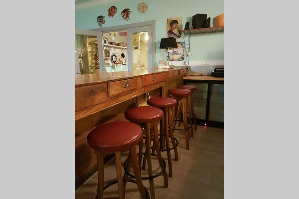 Vakantiewoning In Mol Centrum Met Eigen Bar "Casacuriosa" Exterior photo